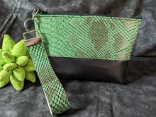 Load image into Gallery viewer, Handmade Wristlet