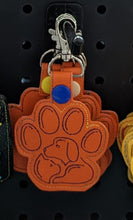Load image into Gallery viewer, Keychains - vinyl